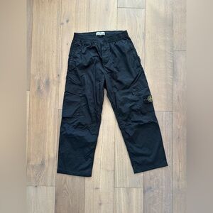 Stone Island Tapered Logo-Appliquéd ECONYL® Nylon Metal Cargo Trousers